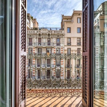 Perfectly Located 4Bed 4Bath Apartment In Barcelona 3 1 Eksteriør bilde