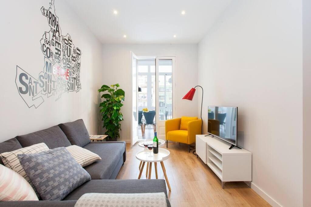 Perfectly Located 4Bed 4Bath Apartment In Barcelona 3 1 Eksteriør bilde