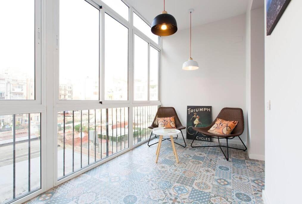 Perfectly Located 4Bed 4Bath Apartment In Barcelona 3 1 Eksteriør bilde