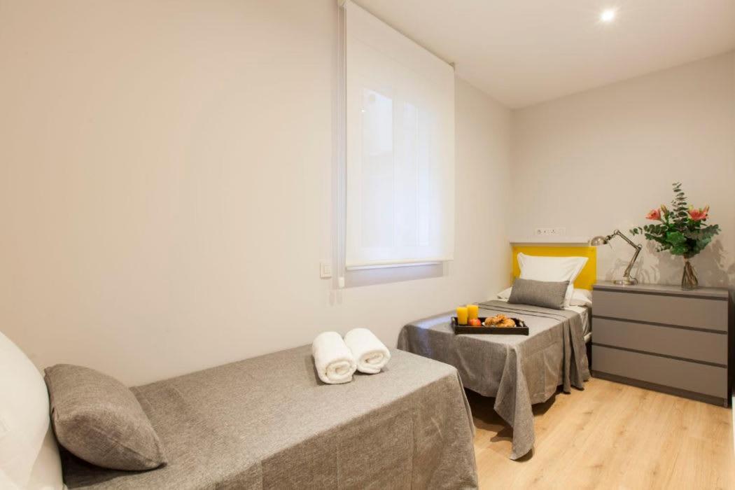 Perfectly Located 4Bed 4Bath Apartment In Barcelona 3 1 Eksteriør bilde