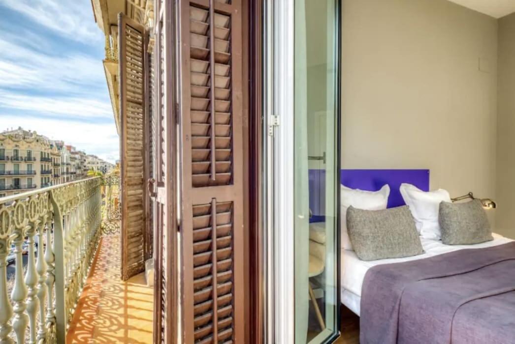 Perfectly Located 4Bed 4Bath Apartment In Barcelona 3 1 Eksteriør bilde