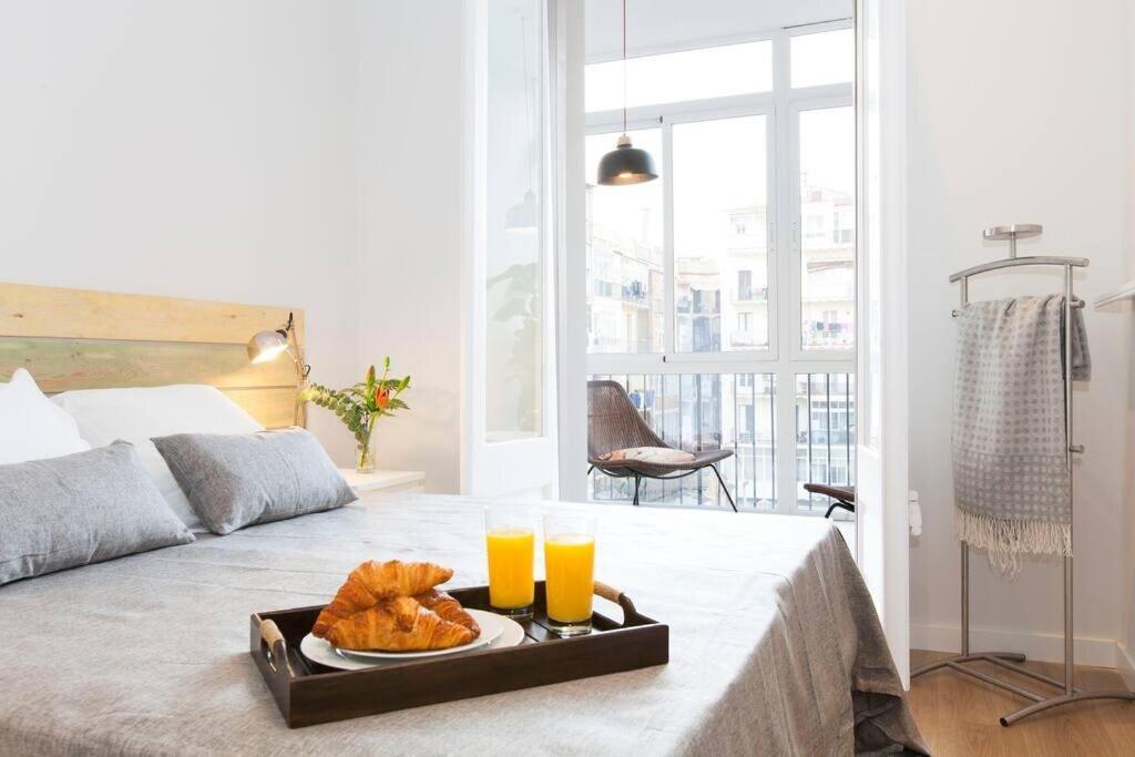 Perfectly Located 4Bed 4Bath Apartment In Barcelona 3 1 Eksteriør bilde